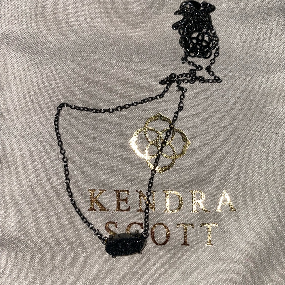 Kendra Scott Elisa Pendant Necklace in Black Drusy
